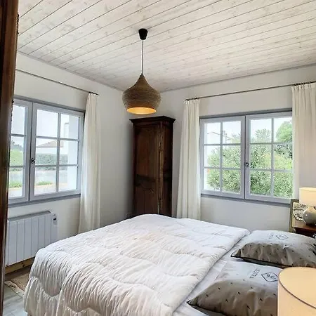 Holiday home Agreable Maison, Entre Centre Et